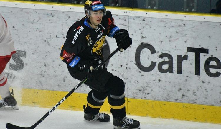 Paweł Zygmunt zagrał z drużyną KHL